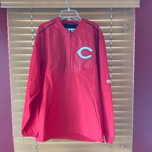 NWOT Cincinnati Reds, quarter zip jacket, Med